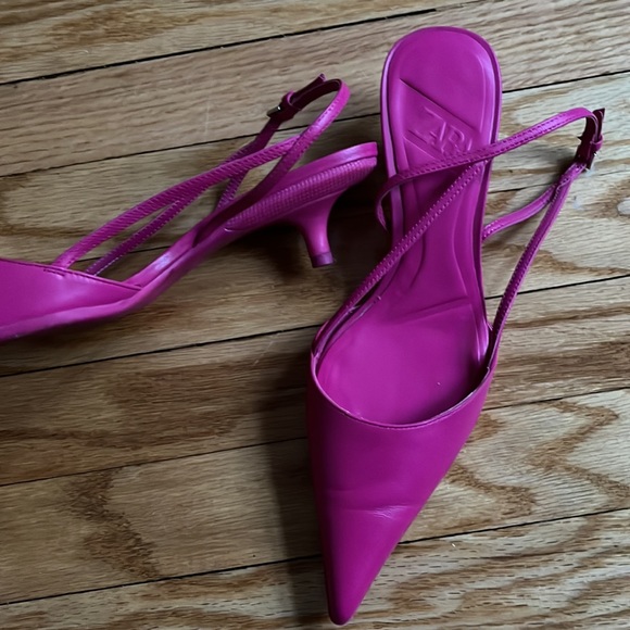 Zara Shoes Zara Pink Pointed Toe Kitten Heels Poshmark